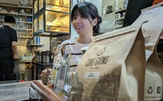 Nikkei Asia: Giá cà phê tăng cao khi nông dân Việt Nam chuyển sang trồng sầu riêng