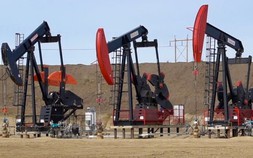 Giá xăng dầu ngày 23/11: Dầu thô phục hồi sau chuỗi giảm