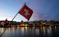Thụy Sĩ đóng băng hơn 8 tỷ USD tài sản của người Nga đang gửi tại nước này