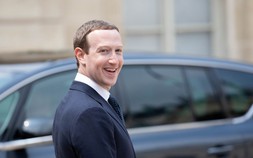 Zuckerberg bán cổ phiếu Meta đầu tiên sau hai năm đầy biến động