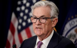 Chủ tịch Fed Powell: Lạm phát đang bắt đầu giảm, nhưng lãi suất vẫn có khả năng tăng thêm