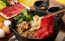 Cách nấu lẩu Sukiyaki chuẩn vị người Nhật
