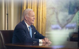 Tổng thống Biden ký luật giới hạn nợ, Mỹ thoát thảm họa vỡ nợ