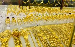 Giá vàng hôm nay 9/6: Vàng trong nước biến động trái chiều