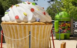 Sinh nhật lần thứ 15 của Android Cupcake: Món quà không ngừng nghỉ của Google