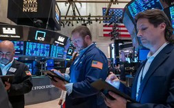 Dow Jones giảm nhẹ sau khi vượt ngưỡng 40.000 điểm