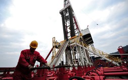 Trung Quốc âm thầm tăng tốc sản xuất dầu để đạt mức cao nhất