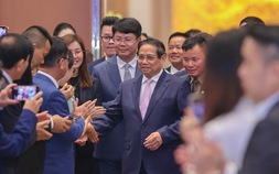 Thủ tướng: Giải quyết xong các yêu cầu, khó khăn của doanh nghiệp trong vòng 2 tuần