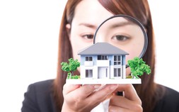 Doanh nghiệp địa ốc 'đãi cát tìm vàng'