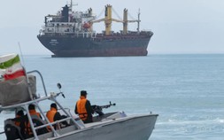 Eo biển Hormuz và những tác động nếu bị Iran đóng cửa