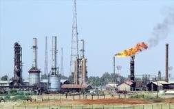 Tổng thống Mỹ ra tín hiệu nới lỏng lệnh trừng phạt dầu mỏ với Iran