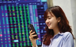 Cổ phiếu vừa và nhỏ nổi sóng, VN-Index áp sát đỉnh 1.500 điểm