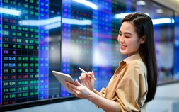 VN-Index bùng nổ chinh phục mốc 1.500 điểm sau 3 năm