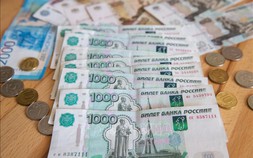 Đồng ruble tăng giá mạnh: Lợi bất cập hại?