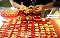 Thị trường vàng trồi sụt: Dòng tiền rời khỏi tài sản an toàn