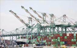Doanh nghiệp Mỹ lo ngại sau khi chính quyền Trump công bố loạt thuế quan mới