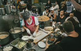 Khẩu vị quốc tế thúc đẩy sự phát triển của ẩm thực đường phố Hàn Quốc