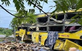 Lật xe khách trong đêm ở Hà Tĩnh làm 9 người tử vong