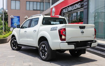 Mua xe bán tải nào với giá 800 triệu đồng?