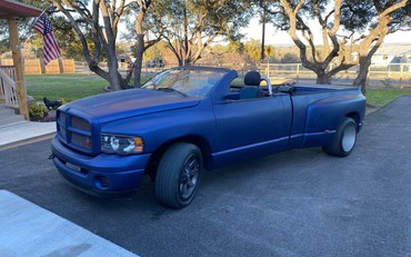 Bán tải mui trần Dodge Ram 1500 được rao bán với giá 7.500 USD