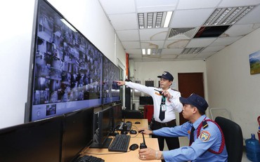 Sôi động nghề 'quản gia' tòa nhà
