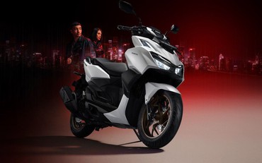 Honda Vario 160 có mạnh hơn Yamaha NVX 155?