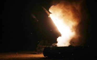 Mỹ và Hàn Quốc phóng tên lửa để đáp trả Triều Tiên
