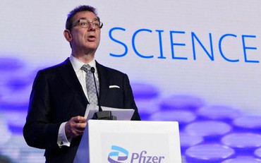 Tại sao cổ phiếu của Pfizer và Moderna lại sụp đổ?