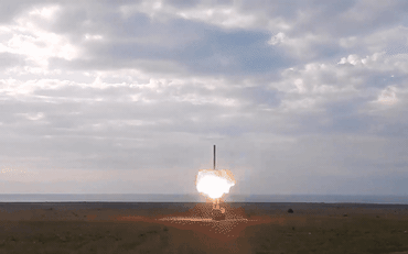 Nga tấn công kho vũ khí phương Tây tại Ukraina bằng tên lửa siêu thanh