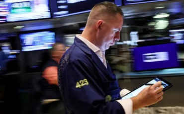 Thị trường chứng khoán thế giới tăng nhẹ sau một ngày mất điểm