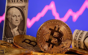 Giá Bitcoin hôm nay 20/7: Thị trường xanh rờn, Bitcoin tiến sát mốc 24.000 USD
