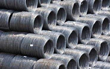 Giá thép hôm nay 26/9: Quặng sắt kéo dài đà tăng