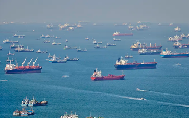 Tàu container tụ tập bên ngoài các cảng châu Á, chờ xuất khẩu phục hồi