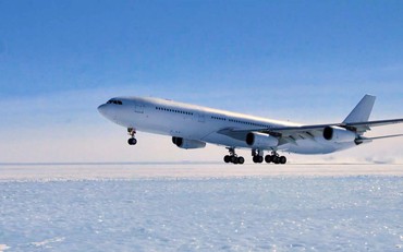 Màn hạ cánh xuống Nam cực đầu tiên của máy bay Airbus
