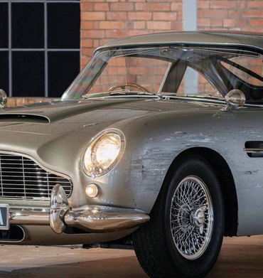 Đấu giá chiếc Aston Martin DB5 của James Bond trong 'No Time to Die'