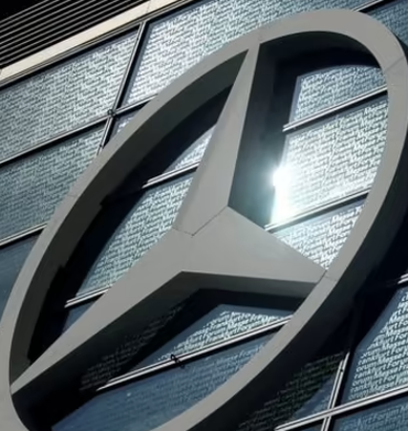 Xe Mercedes-Benz có 'siêu máy tính', tích hợp cả Google Maps và YouTube