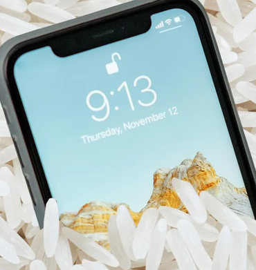 Apple cảnh báo: Đừng bỏ iPhone vào gạo nếu bị ướt