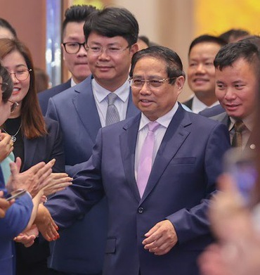 Thủ tướng: Giải quyết xong các yêu cầu, khó khăn của doanh nghiệp trong vòng 2 tuần