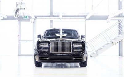 Chiếc Rolls-Royce cuối cùng của thế hệ Phantom VII ra mắt
