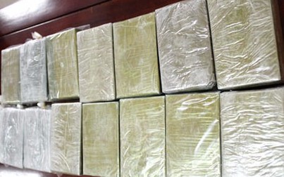 Điện Biên: Nổ súng khống chế 2 đối tượng tàng trữ 6 bánh heroin