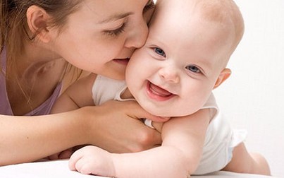 Tám điều kì diệu ở trẻ sơ sinh khiến mẹ "mê mẩn" suốt ngày