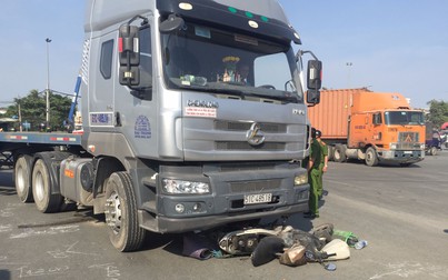 Người phụ nữ bị xe container cán chết tại vòng xoay “tử thần”