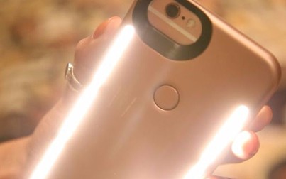 Case iPhone tích hợp đèn LED