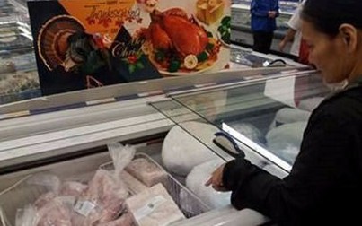 Thịt ngoại giá rẻ bày bán tràn lan trong siêu thị