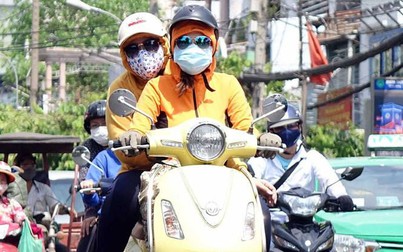 Người Sài Gòn chi bạc triệu sắm thời trang chống nắng