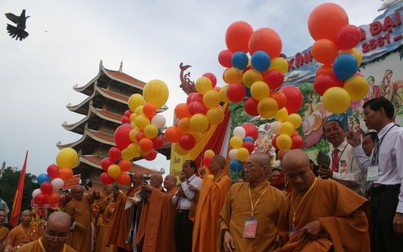 Cầu hòa bình, quốc thái dân an tại Đại lễ Phật đản ở Việt Nam Quốc Tự