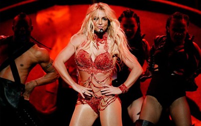 Britney Spears - từ vóc dáng thừa cân trở về thon gọn