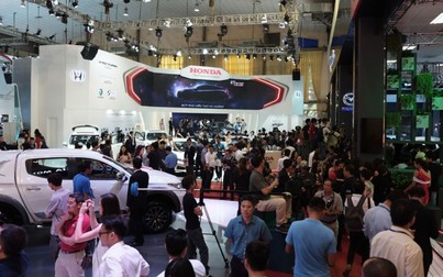Tháng ‘không giảm’ đầy cố gắng của thị trường ô tô Việt