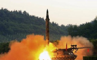 Triều Tiên phóng một loạt tên lửa hành trình bay xa 200 km