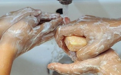 Rửa tay bằng nước ấm tốt hơn nước lạnh?